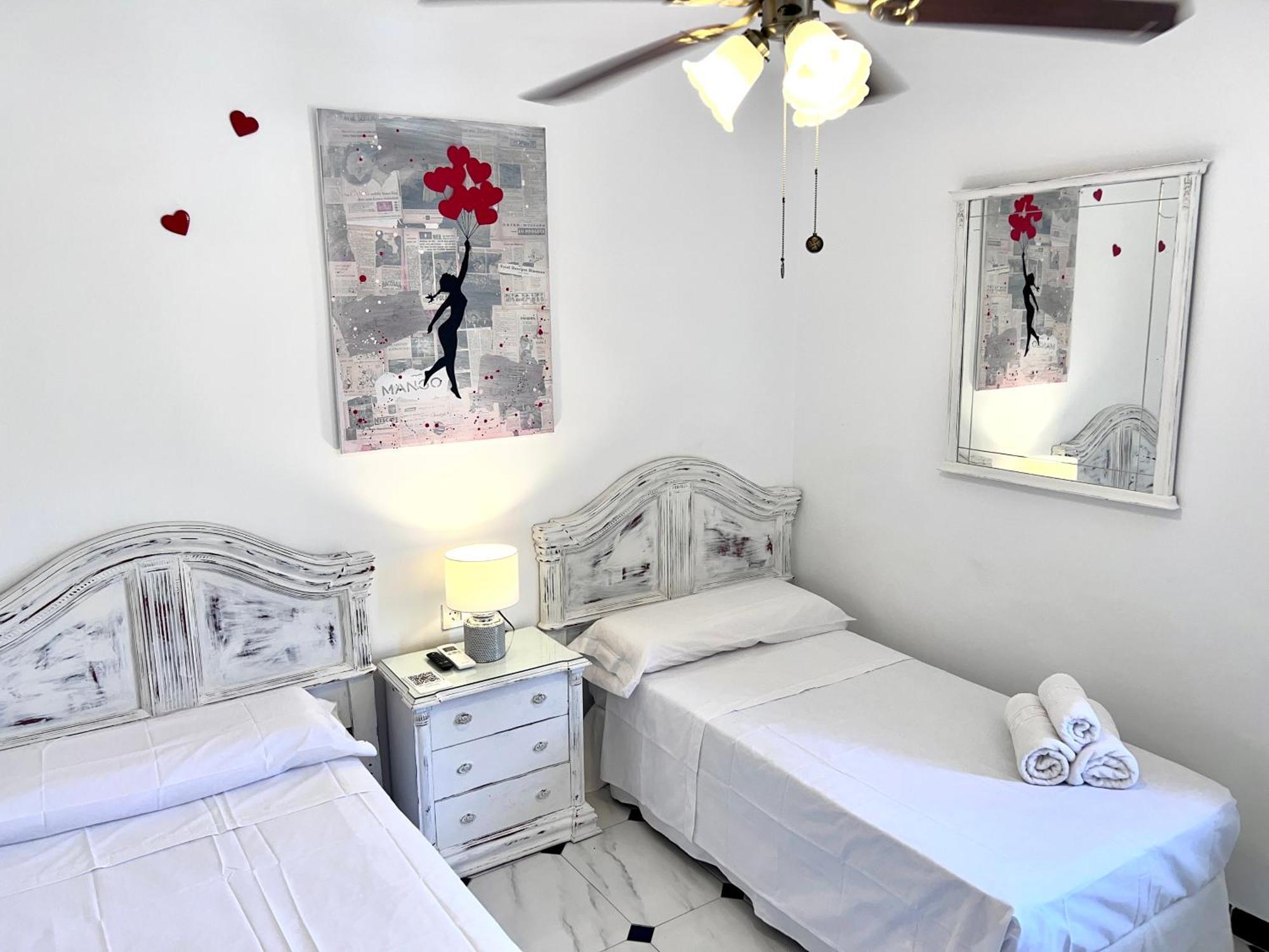 Hotelito Suecia Гранада Экстерьер фото